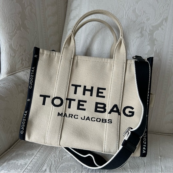 🆕 Marc Jacobs The Jacquard Medium traveller Tote Bag beige with contrast trim - Picture 7 of 16